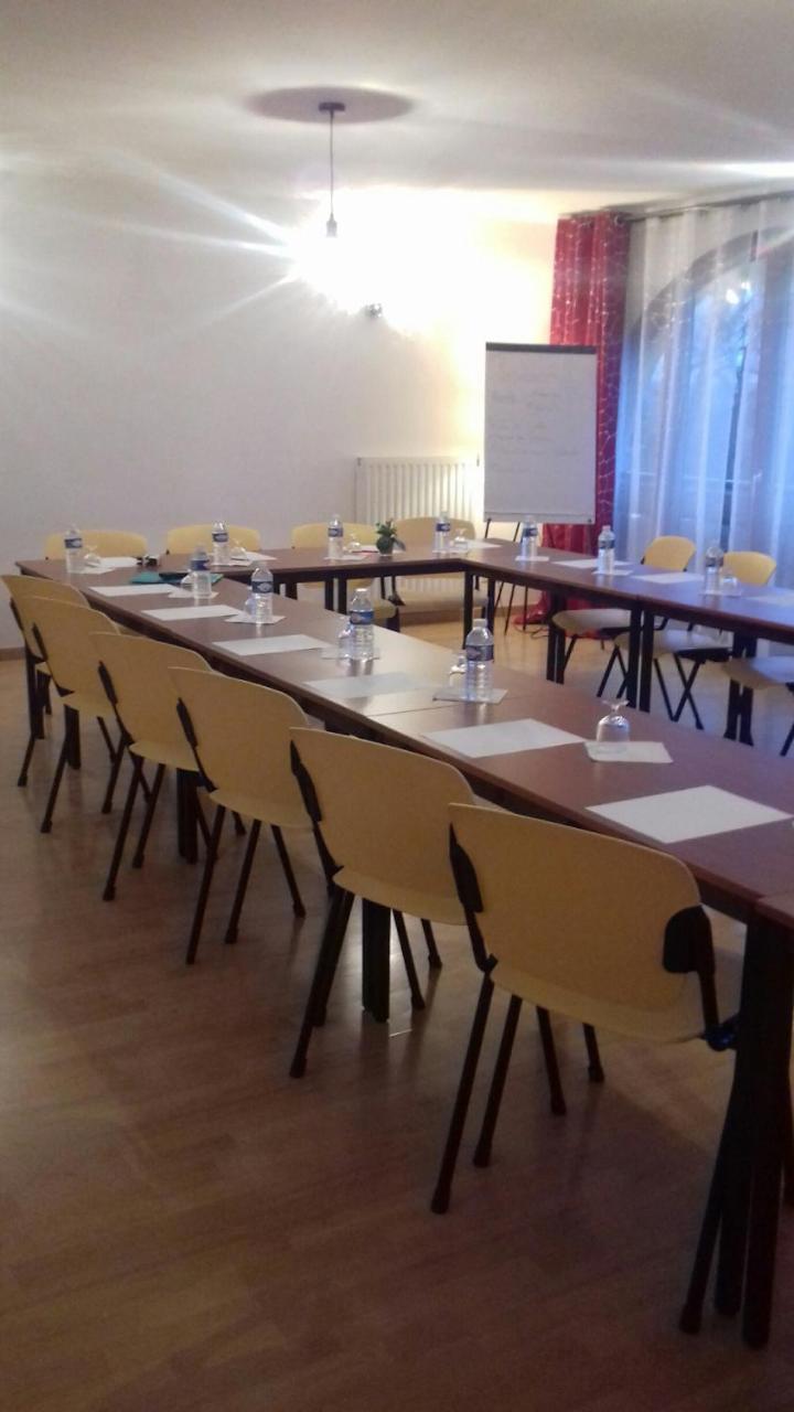 Logis Hotel- Restaurant La Haie Des Vignes Seminaires Et Evenementiel ألا المظهر الخارجي الصورة